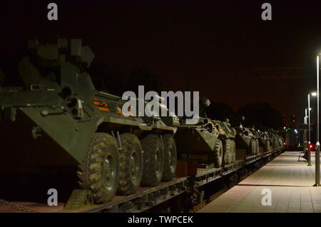 MINSK, BELARUS - 21 juin 2019 : wagons avec de la fédération de 300 soldats et 20 et d'équipements militaires sont arrivés à Minsk afin de participer au défilé Banque D'Images