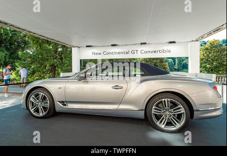 Turin, Piémont, Italie. 22 juin 2019. Italie Piémont Turin Valentino Auto Show 2019 - Nouveau Bentley Continental GT Cabriolet Crédit : Realy Easy Star/Alamy Live News Crédit : Realy Easy Star/Alamy Live News Banque D'Images