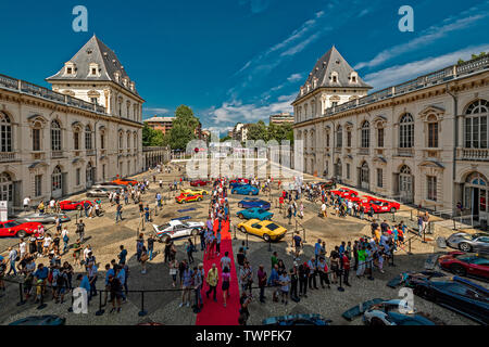 Turin, Piémont, Italie. 22 Juin 2019.Italie Piémont Turin Valentino - Château du Valentino - parc Auto Show 2019 - Crédit : Realy Easy Star/Alamy Live News Banque D'Images