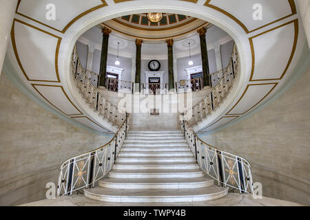 Escalier Central, l'Hôtel de Ville, Schenectady, New York. Banque D'Images