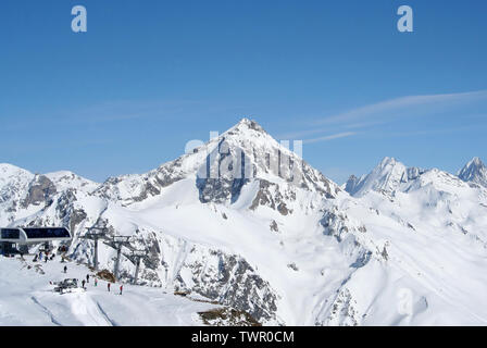 Gare supérieure dans les montagnes du Caucase, Dombai Banque D'Images