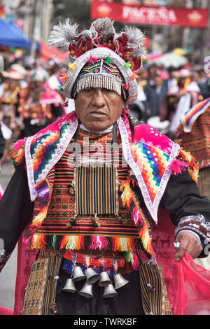 Les danseuse au Festival coloré Gran Poder, La Paz, Bolivie Banque D'Images