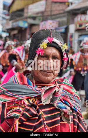 Les danseuse au Festival coloré Gran Poder, La Paz, Bolivie Banque D'Images