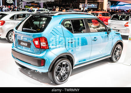 Paris, France, Octobre 02, 2018 : Suzuki Ignis 2e gen FF21S au Mondial de l'Automobile de Paris, la voiture sous-compacte produits par fabricant japonais Suzuki Banque D'Images