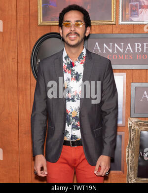 Westwood, CA - 20 juin 2019 : Isra assiste à la première de 'Annabelle' Warner Bros vient à la maison' qui s'est tenue à Regency Village Theatre Banque D'Images