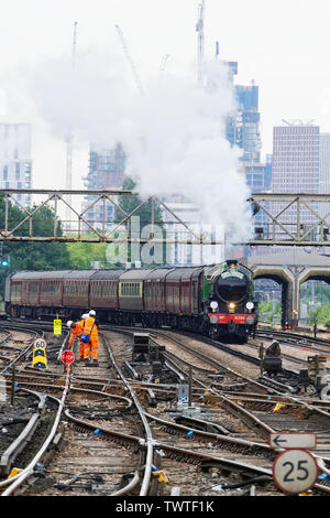 61306 sur le Mayflower course inaugurale du Royal Windsor Express à vapeur sur le 4 juin 2019. Banque D'Images