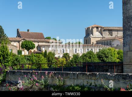 Saint-Emilion (Gironde, France), vue sur le village Banque D'Images