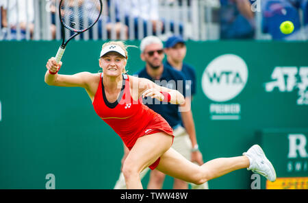 Eastbourne, Royaume-Uni. 23 juin 2019. Dayana Yastremska de l'Ukraine sur le chemin de la défaite contre Johanna Konta de Grande-bretagne dans leur premier match au tournoi de tennis International Nature Valley tenue à Devonshire Park à Eastbourne . Crédit photo : Simon Dack / TPI / Alamy Live News Banque D'Images