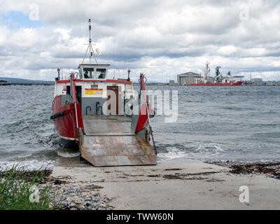 Les Cromarty à Nigg ferry à Cromarty, Black Isle, Ross et Cromarty, Ecosse, Royaume-Uni. C'est une des plus petites car-ferries au Royaume-Uni. Banque D'Images