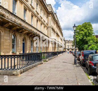 Élégante terrasse le long de la Place Victoria dans le village de Clifton Bristol UK Banque D'Images