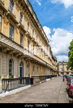 Élégante terrasse le long de la Place Victoria dans le village de Clifton Bristol UK Banque D'Images