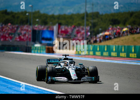 Marseille, France. 23 Juin, 2019. FIA Formula 1 Grand Prix de France, la Journée de la course, Lewis Hamilton de l'équipe Mercedes mène la course Credit : Action Plus Sport Images/Alamy Live News Banque D'Images