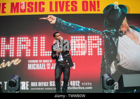 Londres, Royaume-Uni. 23 Juin, 2019. Ce week-end, l'acteur le plus populaire de Londres spectacles devant des milliers de spectateurs, à présenter le meilleur de la scène londonienne à Trafalgar square, La Place a été transformée en un gigantesque West End musical. L'événement annuel réunit plusieurs stars du West End musical pour les spectacles gratuits sur la scène. Crédit : Paul/Quezada-Neiman Alamy Live News Banque D'Images