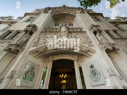 L'édifice de la Cour suprême située sur peu de George Street à Londres, au Royaume-Uni. Banque D'Images