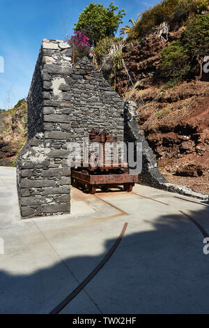 Demeure historique de Cais do Carvão bunker de charbon le long de la Front Mar à Funchal, Madère, Portugal, Union européenne Banque D'Images