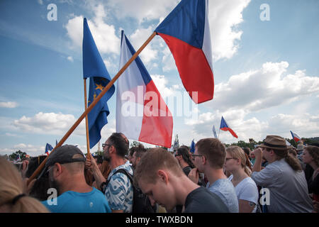 Prague, République tchèque, 23.6.2019, la plus grande manifestation depuis 1989 à la plaine de Letna à Prague contre le premier ministre et son gouvernement babis pour la liberté Banque D'Images