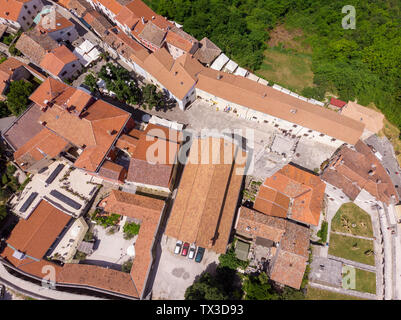 Vue aérienne de Motovun, une ville perchée en Istrie, Croatie Banque D'Images