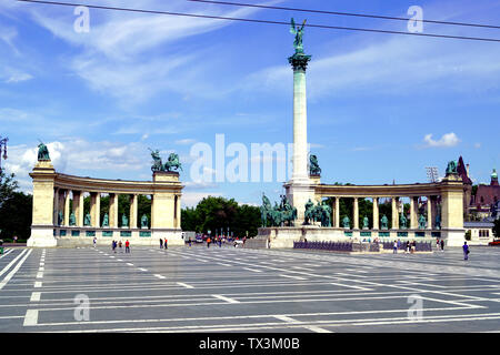 Place des Héros, Budapest, Hongrie Banque D'Images