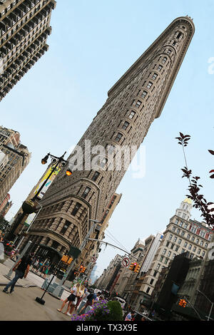 L'emblématique Flatiron Building, 5e Avenue et Broadway, New York City, New York, USA Banque D'Images