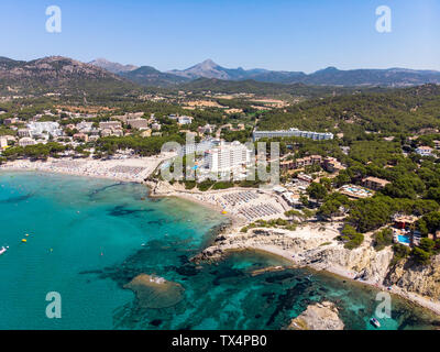 Espagne, Malaga, Costa de la Calma, vue aérienne sur Peguera avec hôtels et plages Banque D'Images