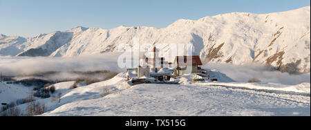 La Géorgie, Caucase, Gudauri, complexe à distance en hiver Banque D'Images