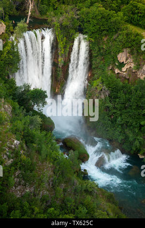 Manojlovački buk cascade dans le Parc National de Krka, Croatie Banque D'Images