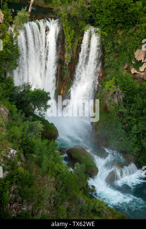 Manojlovački buk cascade dans le Parc National de Krka, Croatie Banque D'Images