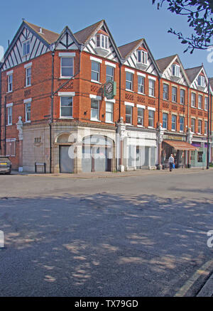 Weybridge Boutiques High Street Surrey Banque D'Images