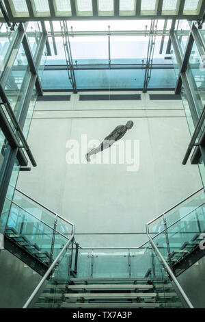 Sculpture,statue,filtre,PAR,Antony,Anthony,Gormley,Manchester Art Gallery,Manchester,nord,nord,nord ouest,ville,Angleterre,UK,GB,la,anglais, Banque D'Images