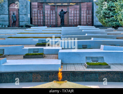 Mémorial de guerre et la Tombe du Soldat inconnu, Tiraspol, la Transnistrie, la Moldavie Banque D'Images