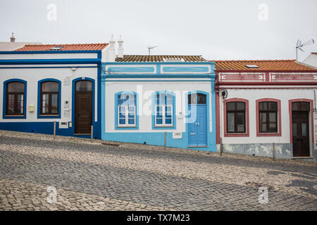 Façades de maisons portugaises traditionnelles Banque D'Images