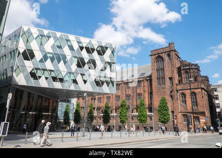 Verre,moderne,logement,bâtiment,Emporio Armani,sur,Deansgate Manchester,nord,nord,nord,ouest,ville,Angleterre,English,GB,UK,Bretagne,europe,britanniques, Banque D'Images