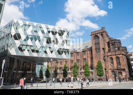 Verre,moderne,logement,bâtiment,Emporio Armani,sur,Deansgate Manchester,nord,nord,nord,ouest,ville,Angleterre,English,GB,UK,Bretagne,europe,britanniques, Banque D'Images