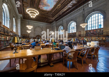 South Hall de la Rose Salle de lecture principale, Bibliothèque publique de New York, Manhattan, New York, USA Banque D'Images