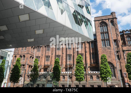 Verre,moderne,logement,bâtiment,Emporio Armani,sur,Deansgate Manchester,nord,nord,nord,ouest,ville,Angleterre,English,GB,UK,Bretagne,europe,britanniques, Banque D'Images