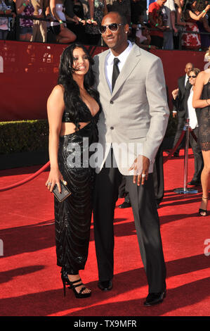 LOS ANGELES, CA. 15 juillet 2009 : Kobe Bryant & femme Vanessa Bryant à l'ESPY awards 2009 lors de la Nokia L.A. Théâtre, Los Angeles. © 2009 Paul Smith / Featureflash Banque D'Images