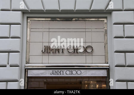 Jimmy Choo store à Prague Banque D'Images