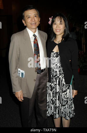 James Hong et sa fille à l'VCFilmFest Hong avril 2004, le 20ème Festival du Film Asiatique de la région du Pacifique - Opening Night Gala à la Directors Guild of America à West Hollywood, CA. L'événement a eu lieu le jeudi, 29 avril 2004. Photo par : / PictureLux SBM - Référence #  Fichier SMBPLX 33790-4161 Banque D'Images