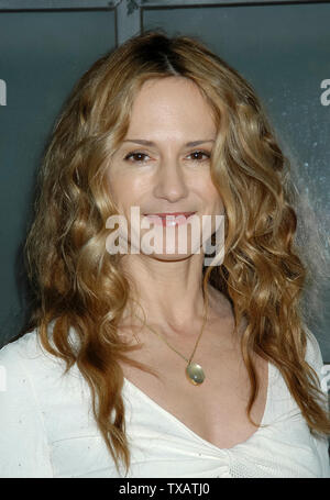 Holly Hunter à l'VLIFE et Hermes' 1st Annual Oscar parti en lice à Hermes Boutique à Beverly Hills, CA. L'événement a eu lieu le lundi, 12 janvier 2004. Photo par : / PictureLux SBM - Référence #  Fichier SMBPLX 33790-4189 Banque D'Images