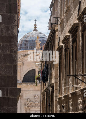 Détails de toiture de l'église St Blaise dans la vieille ville de Dubrovnik Banque D'Images