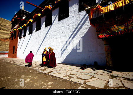 Gannan des coutumes, de paysages magnifique monastère humaniste prairie sun Zhuoma tente de Bouddha Banque D'Images
