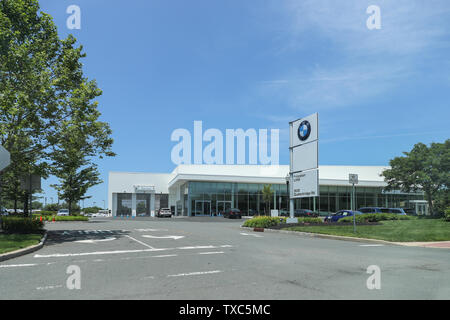 La Princeton New Jersey - le 23 juin 2019:la marque 'BMW' dans un nouveau bâtiment de la voiture dans le New Jersey, est une automobile allemand BMW Banque D'Images