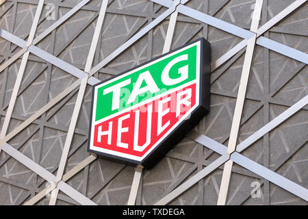 NEW YORK, USA - 15 MAI 2019 : Le Tag Heuer store de la 5ème Avenue à New York City Banque D'Images