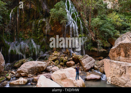El Vergel cascade dans le magnifique Canyon de Torotoro, Parc National de Torotoro, Bolivie Banque D'Images