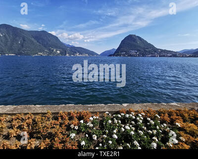 Vue du lac de Lugano Banque D'Images
