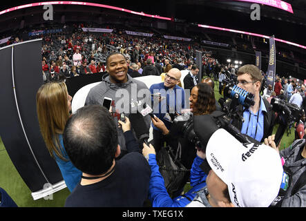 Alabama Crimson Tide joueur de ligne défensive Da'Ron Payne est interviewé au cours de la Journée des médias pour la NCAA Football Championnat match le 6 janvier 2018 à Atlanta. L'Université de la Géorgie est confrontée à l'Alabama pour le Championnat National NCAA Football jeu au stade Mercedes-Benz 8 Janvier, 2018. Photo de David Tulis/UPI Banque D'Images