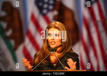 La première dame de Californie, Maria Shriver s'adresse aux participants au cours de l'inauguration de son mari, Gouverneur de la Californie Arnold Schwarzenegger au Memorial Auditorium de Sacramento en Californie le 5 janvier 2007. (Photo d'UPI/Aaron Kehoe) Banque D'Images