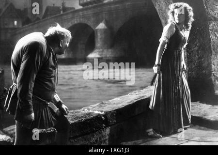 Le Bossu de Notre-Dame Année : 1939 USA Charles Laughton, Maureen O'hara Réalisateur : William Dieterle Banque D'Images