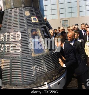 John F Kennedy (1917-1963), 35e président des États-Unis d'Amérique (1961-1963) l'Amitié '7' à Cap Canaveral, le 23 février 1962. Banque D'Images