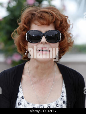 L'actrice Fanny Ardant arrive à un photocall pour le film "Visage" au 62e Festival du Film de Cannes (France) le 23 mai 2009. (Photo d'UPI/David Silpa) Banque D'Images